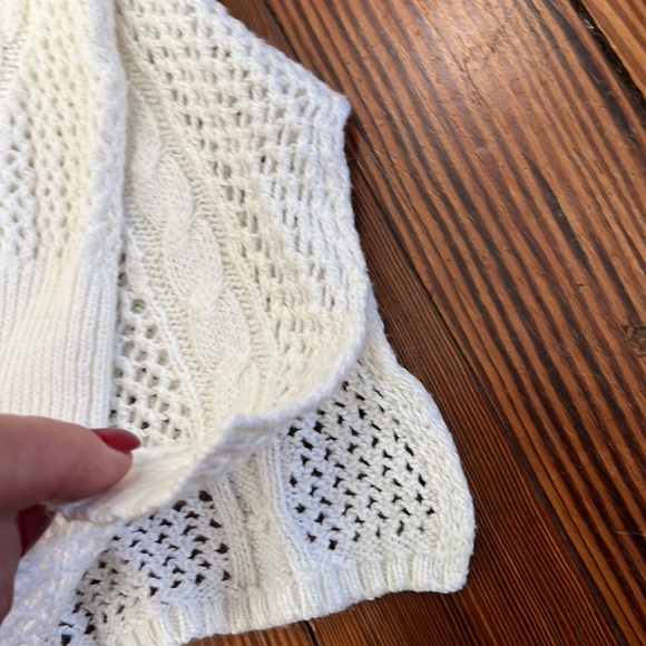 American Eagle Outfitters Sweater - Picture 4 of 8